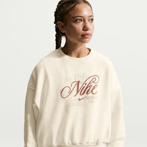 Nike Sportswear Club Fleece Big Kids' (Girls') Boxy Crew-Neck